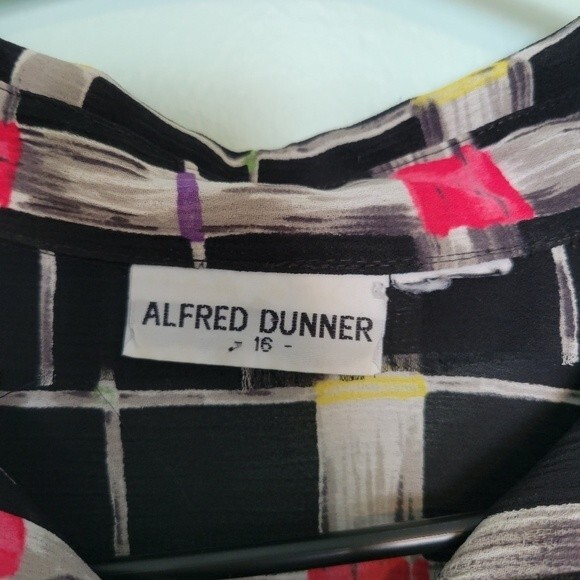 Alfred Dunner Vintage Grid Print Short Sleeve Button Up Blouse Size 16 - Picture 4 of 4